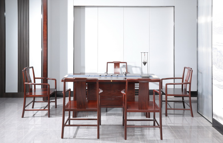 李忠信紅木《品茗茶桌》:探尋茶香與木韻里的東方美學(xué)密碼