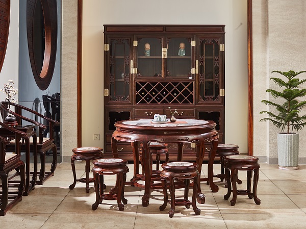 鴻運(yùn)堂紅木：以大紅酸枝傳承明清風(fēng)雅