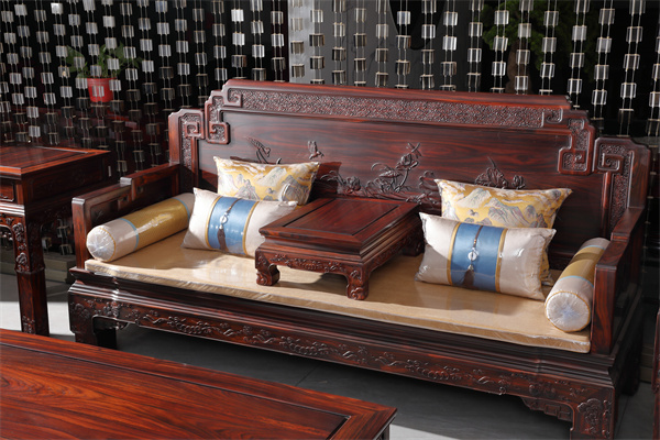 鼎遠(yuǎn)辰紅木：木韻生香，闊葉黃檀沙發(fā)中的生活美學(xué)