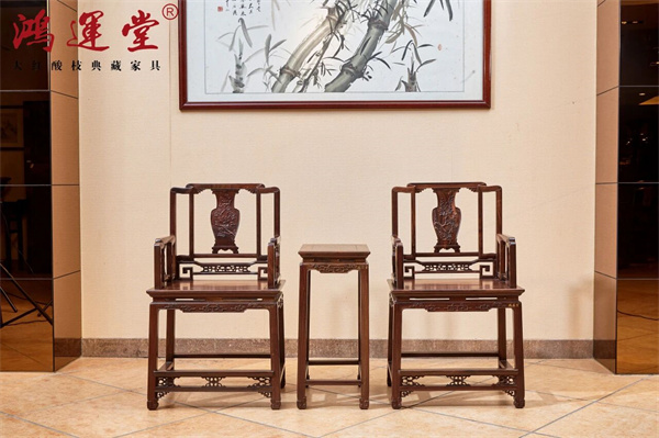 鴻運(yùn)堂紅木：不上漆不打蠟的底氣，源于極致選材與精工細(xì)磨