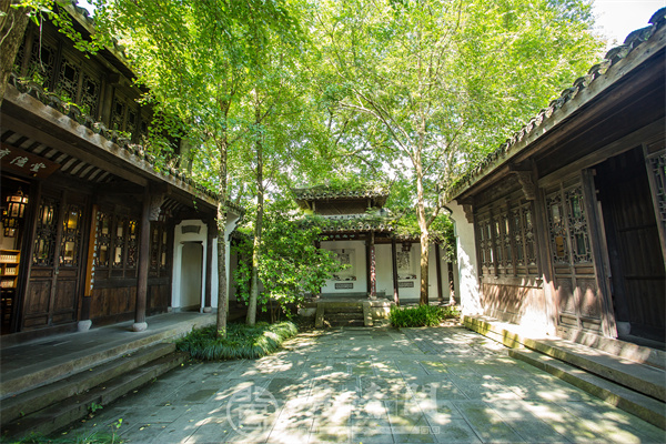 明清閣中式整裝下的四合院，中國人的詩意棲居