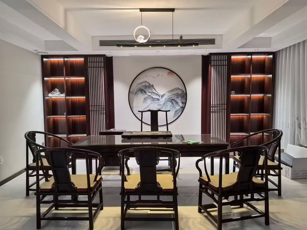 萬事紅紅木對(duì)產(chǎn)品與服務(wù)質(zhì)量的嚴(yán)格把控