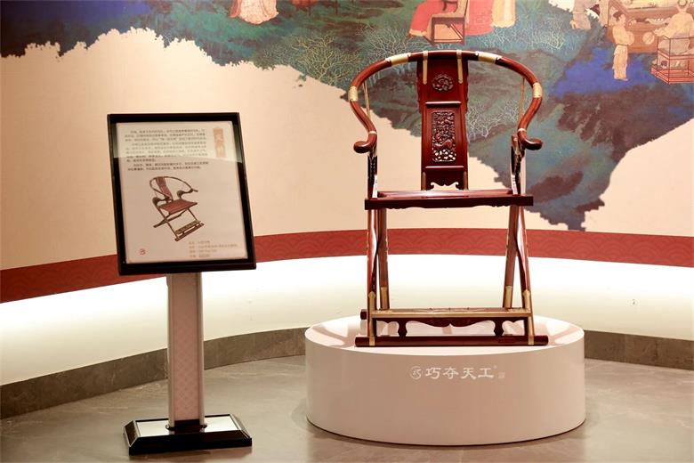 巧奪天工紅木 | 一件傳世精品，何以成為中國人的社交詩篇？