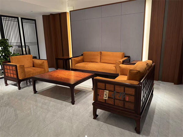 紅酸枝品牌推薦東邦紅木：宋式沙發(fā)，演繹東方雅致新境