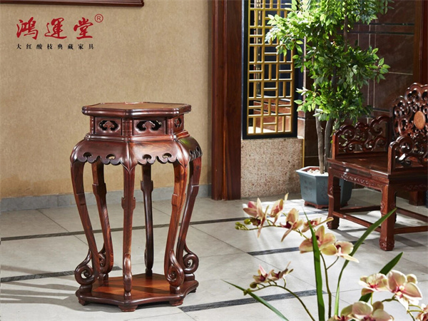 鴻運(yùn)堂紅木：蘇州博物館花幾文創(chuàng)爆火！中式花幾究竟有何魅力？