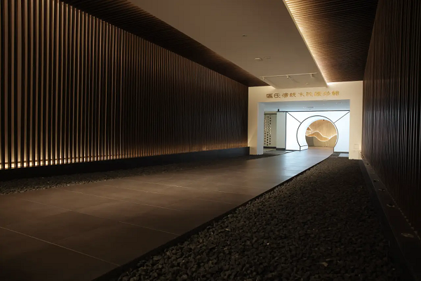 區(qū)氏傳統(tǒng)木作陳列館：一木一魂，叩響千年回音