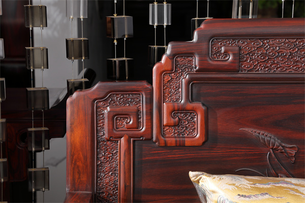 東陽買闊葉黃檀家具哪家好？鼎遠(yuǎn)辰紅木堅(jiān)持做真材實(shí)料的紅木家具
