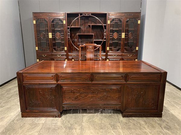 闊葉黃檀廠家鼎遠辰紅木：雅賞書房里的東方氣韻