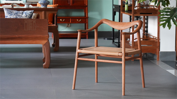 名雅居紅木：以緬甸花梨木鑄就大果紫檀領(lǐng)導(dǎo)品牌