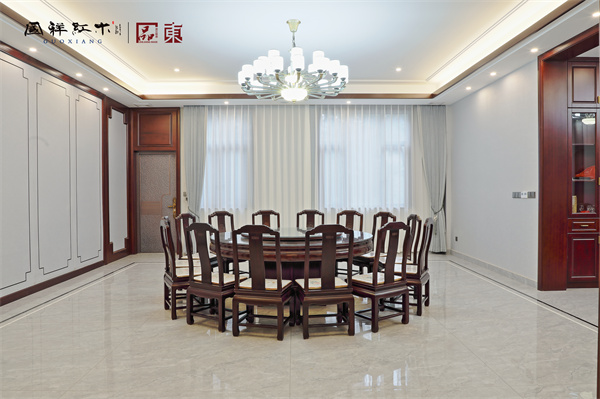 東陽(yáng)紅酸枝家具品牌國(guó)祥紅木三款經(jīng)典餐桌，解鎖您家的核心區(qū)美學(xué)