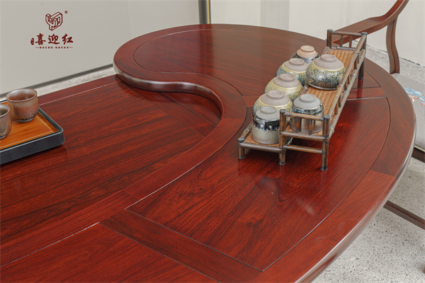 東陽紅木家具十大品牌哪個(gè)品牌比較可信？探尋喜迎紅紅木的卓越風(fēng)采