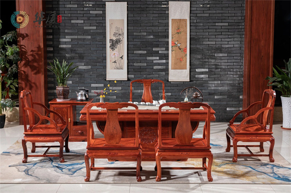 華廈·大不同 | 社交密碼：紅木家具為何成為高端聚會(huì)首選？